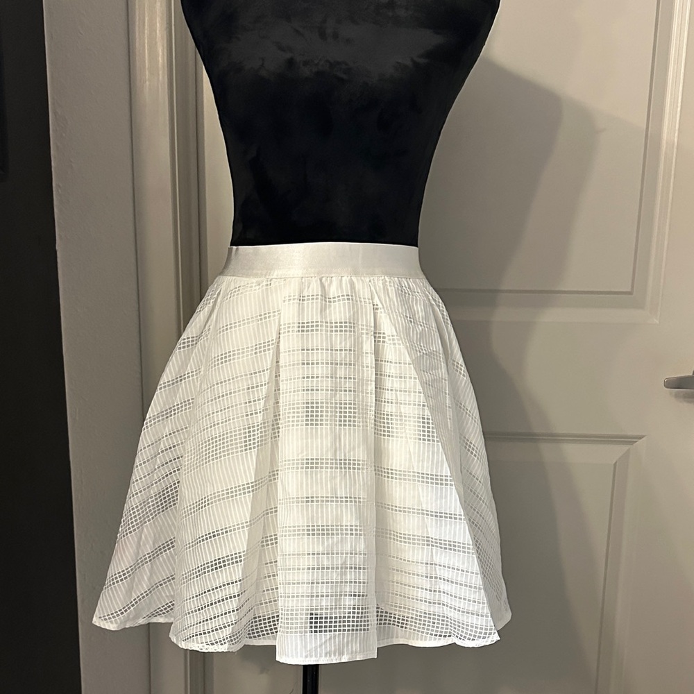 Bebe Tracee Mini Pleated layered Skirt